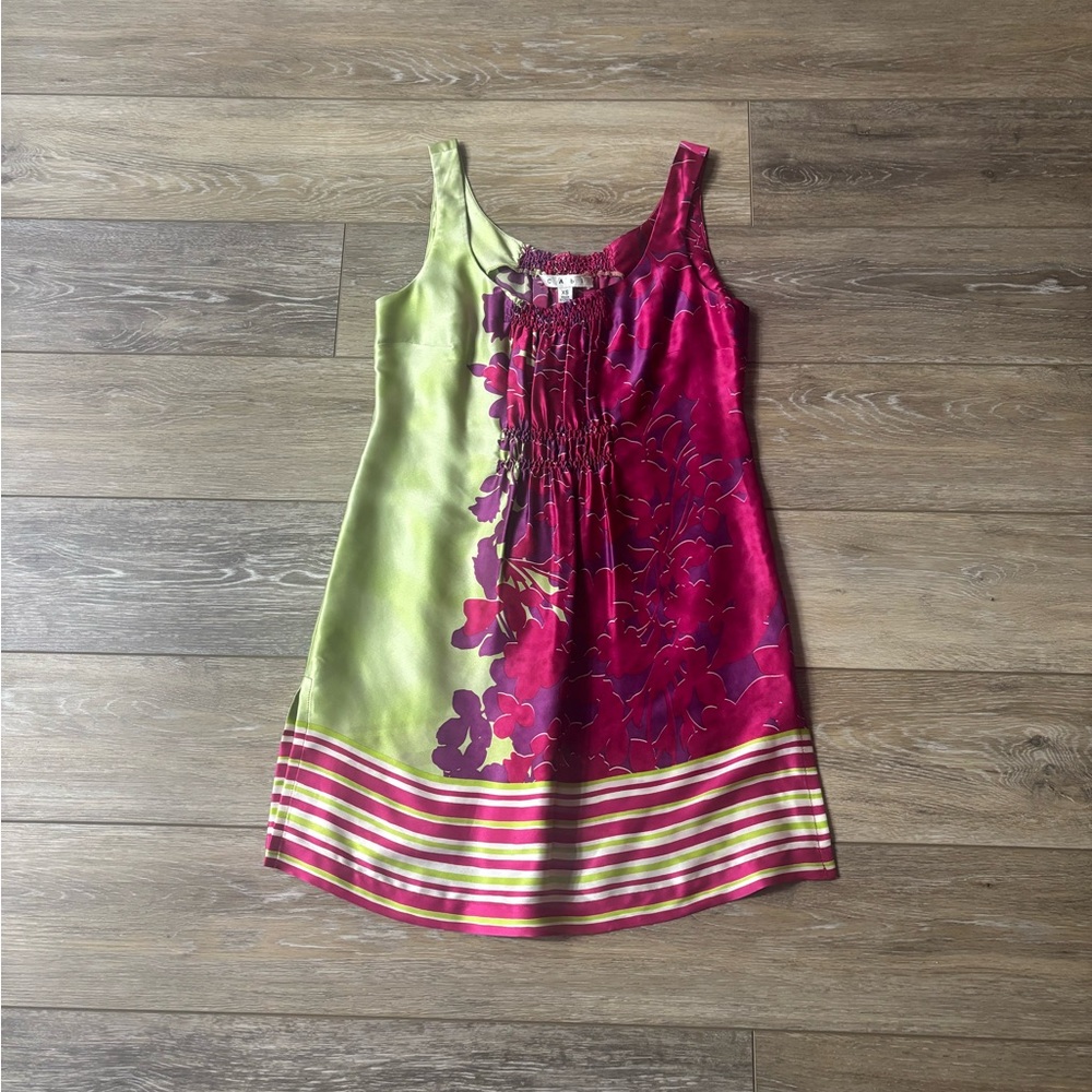 Cabi Cosmo Tunic Top Sz XS 100% Silk Floral Y2K Going Out Date Night Flirty Fun